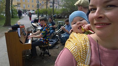 Morsdag morsdagsjam familjejam i Midsommarkransen Dr Pam with Friends Mildreds swingskola